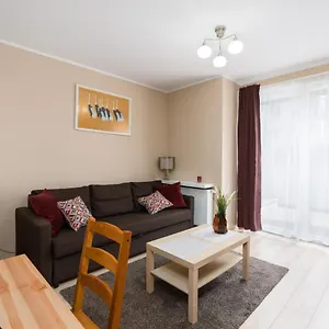 Czarnieckiego With Balcony By Renters Apartament